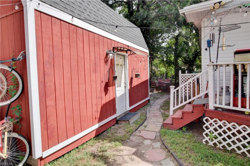 Photo 42 of 45 residential for sale in Chesapeake virginia