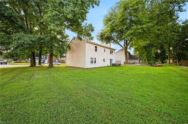 Photo 31 of 35 residential for sale in Chesapeake virginia Photo 31 of 35 residential for sale in Chesapeake virginia