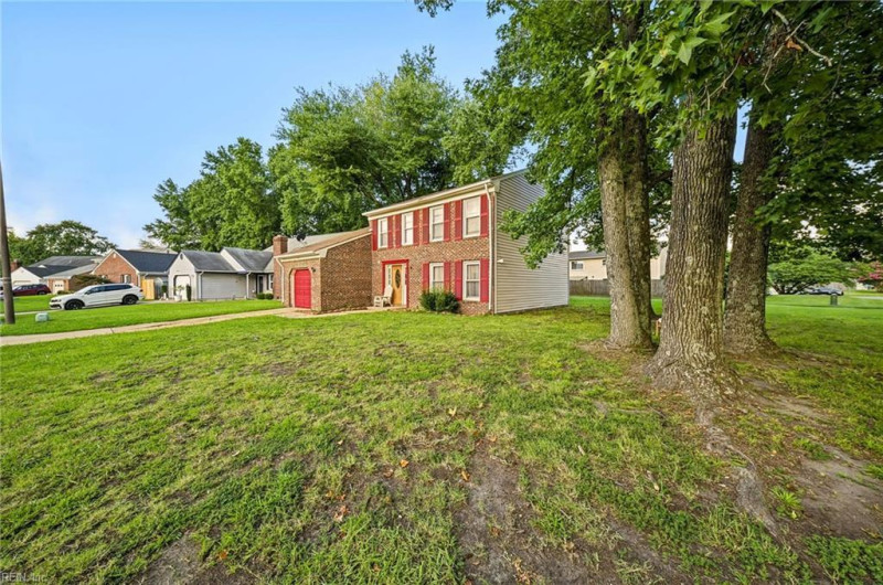 Photo 4 of 35 residential for sale in Chesapeake virginia Photo 4 of 35 residential for sale in Chesapeake virginia
