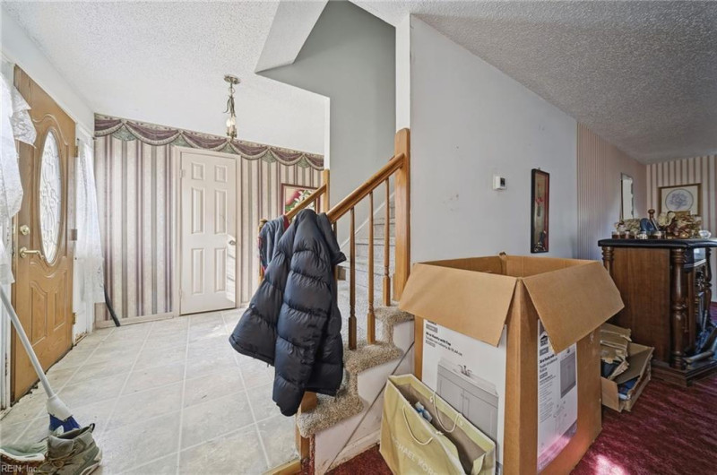 Photo 6 of 35 residential for sale in Chesapeake virginia Photo 6 of 35 residential for sale in Chesapeake virginia