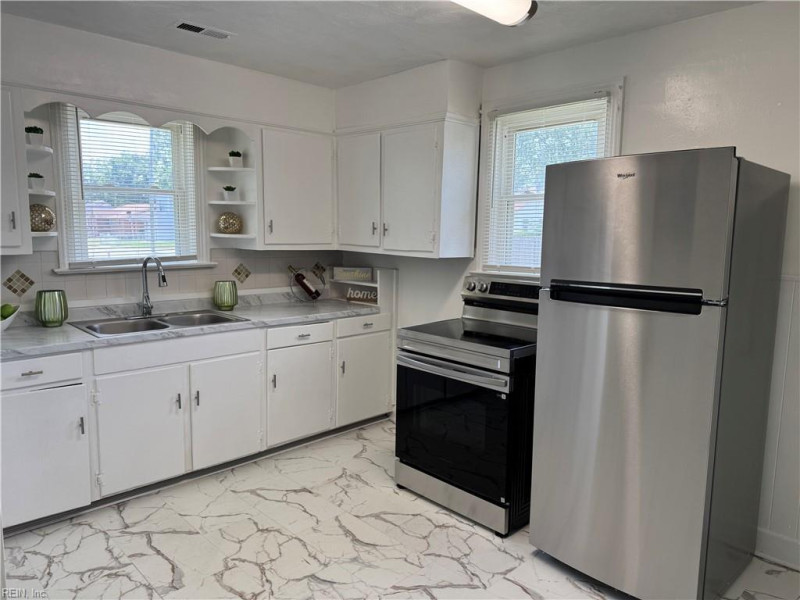 Photo 3 of 6 residential for sale in Norfolk virginia Photo 3 of 6 residential for sale in Norfolk virginia