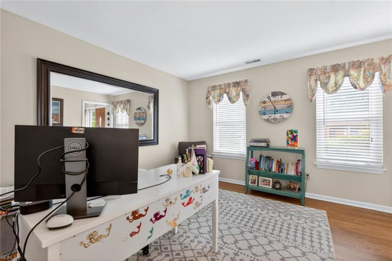 Photo 16 of 35 residential for sale in Virginia Beach virginia