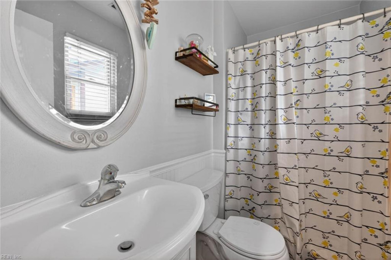 Photo 22 of 35 residential for sale in Virginia Beach virginia