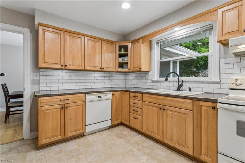 Photo 25 of 47 residential for sale in Norfolk virginia Photo 25 of 47 residential for sale in Norfolk virginia