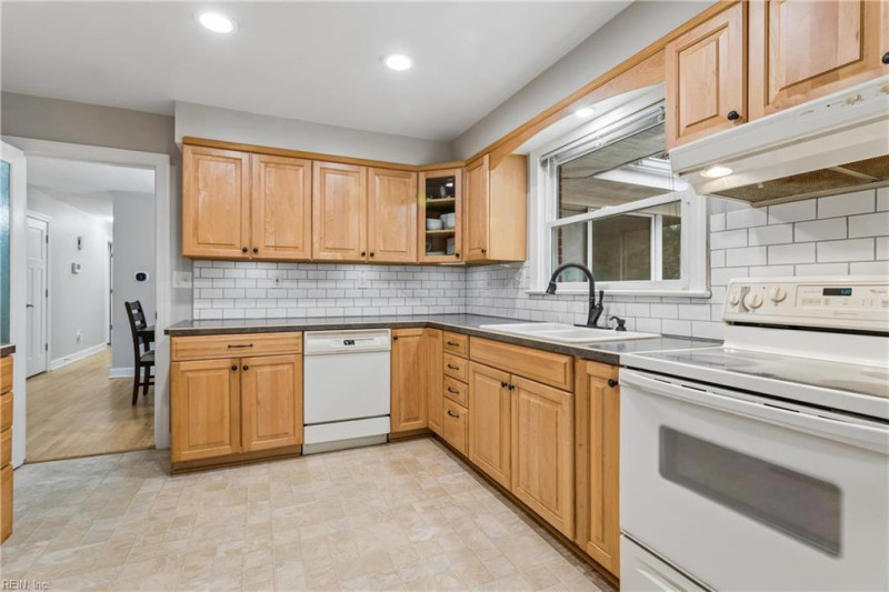 Photo 28 of 47 residential for sale in Norfolk virginia Photo 28 of 47 residential for sale in Norfolk virginia