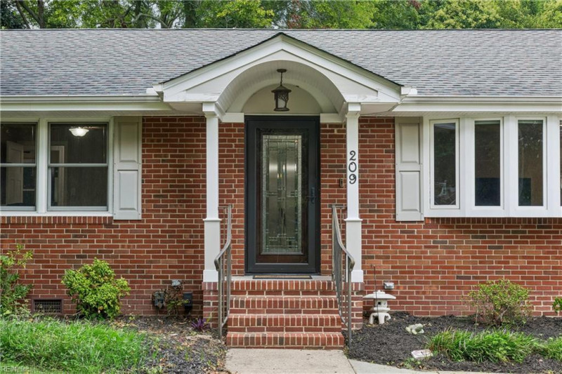 Photo 4 of 47 residential for sale in Norfolk virginia Photo 4 of 47 residential for sale in Norfolk virginia