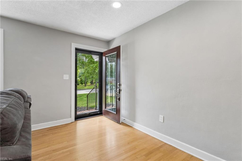 Photo 6 of 47 residential for sale in Norfolk virginia Photo 6 of 47 residential for sale in Norfolk virginia