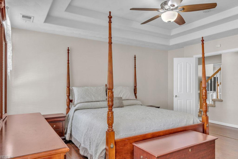 Photo 16 of 35 residential for sale in Chesapeake virginia