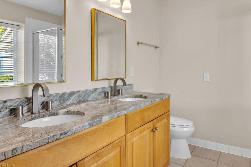 Photo 20 of 35 residential for sale in Chesapeake virginia