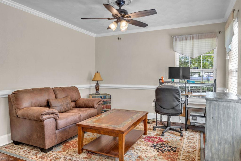 Photo 3 of 35 residential for sale in Chesapeake virginia