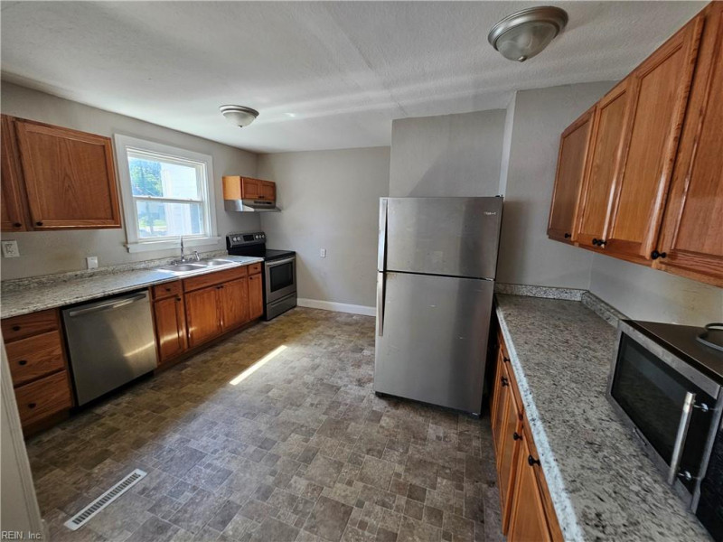Photo 2 of 16 residential for sale in Portsmouth virginia Photo 2 of 16 residential for sale in Portsmouth virginia