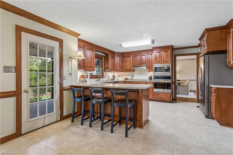Photo 13 of 49 residential for sale in Poquoson virginia