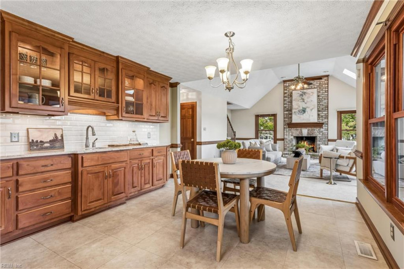 Photo 16 of 49 residential for sale in Poquoson virginia