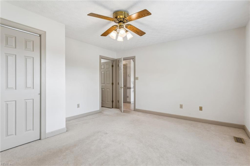 Photo 24 of 49 residential for sale in Poquoson virginia