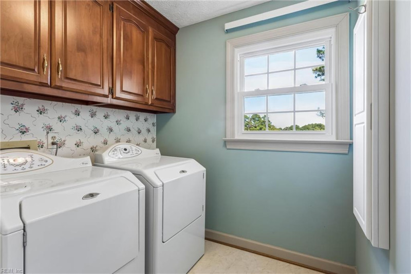 Photo 35 of 49 residential for sale in Poquoson virginia