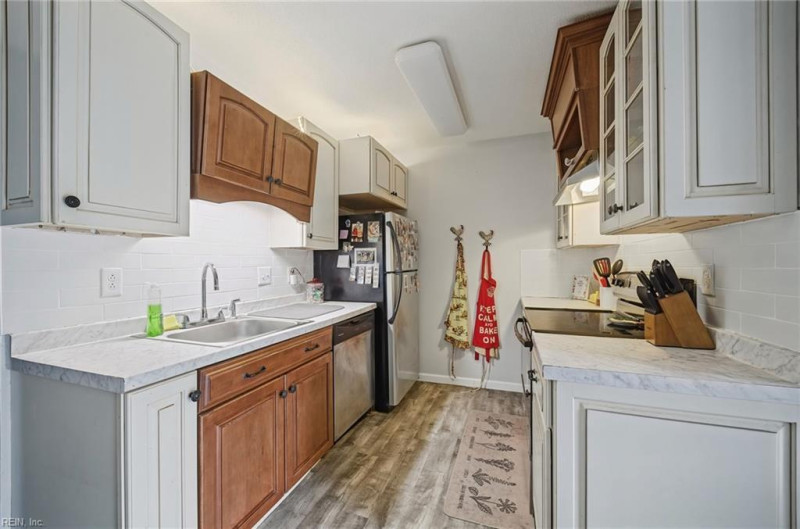 Photo 12 of 26 residential for sale in Virginia Beach virginia
