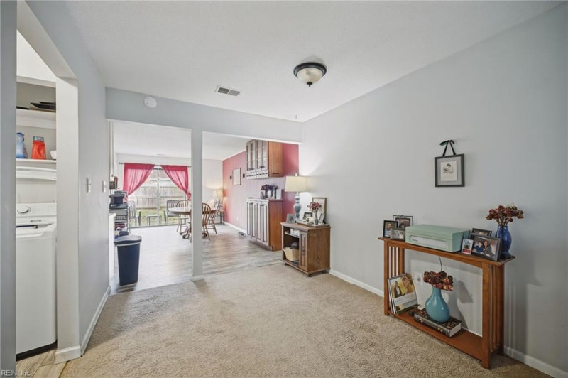 Photo 5 of 26 residential for sale in Virginia Beach virginia