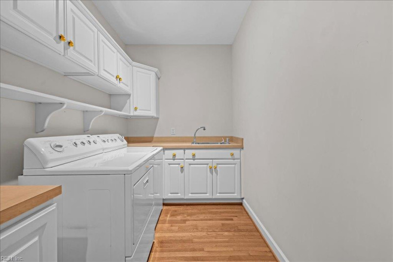 Photo 24 of 49 residential for sale in Chesapeake virginia
