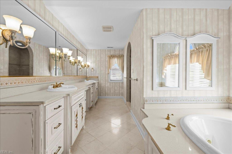 Photo 30 of 49 residential for sale in Chesapeake virginia