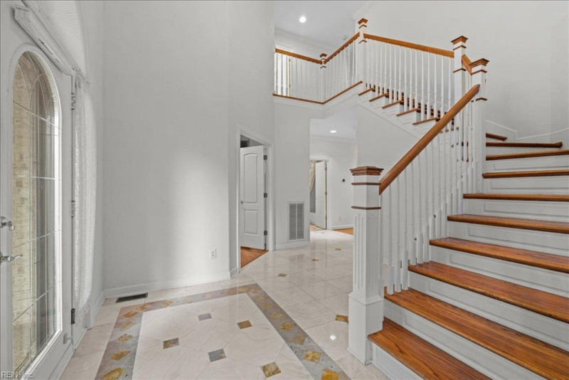 Photo 7 of 49 residential for sale in Chesapeake virginia