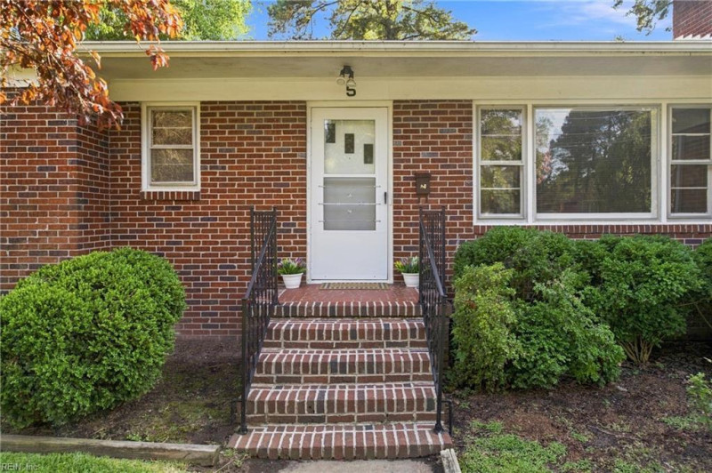 Photo 2 of 39 residential for sale in Newport News virginia