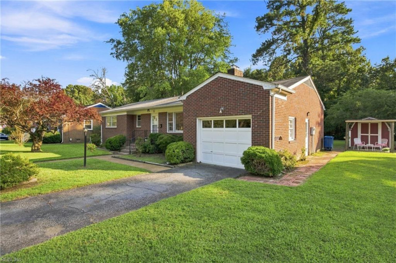 Photo 3 of 39 residential for sale in Newport News virginia