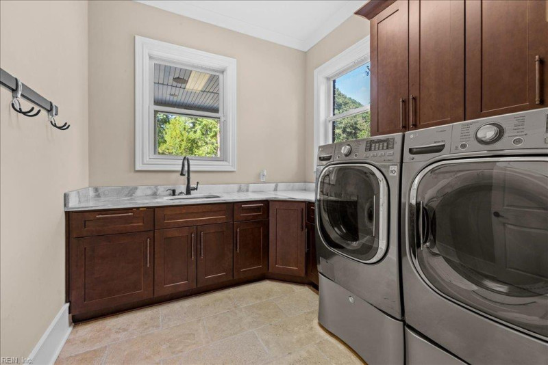 Photo 17 of 50 residential for sale in Virginia Beach virginia