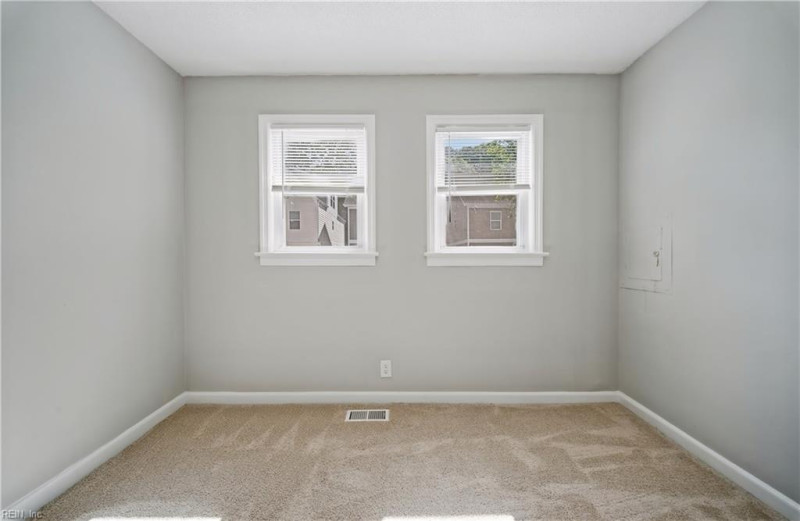 Photo 18 of 27 residential for sale in Virginia Beach virginia
