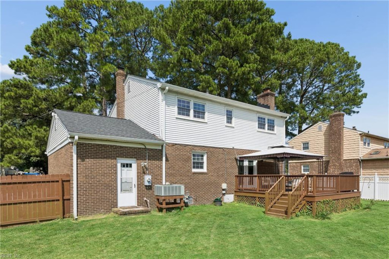 Photo 32 of 36 residential for sale in Poquoson virginia