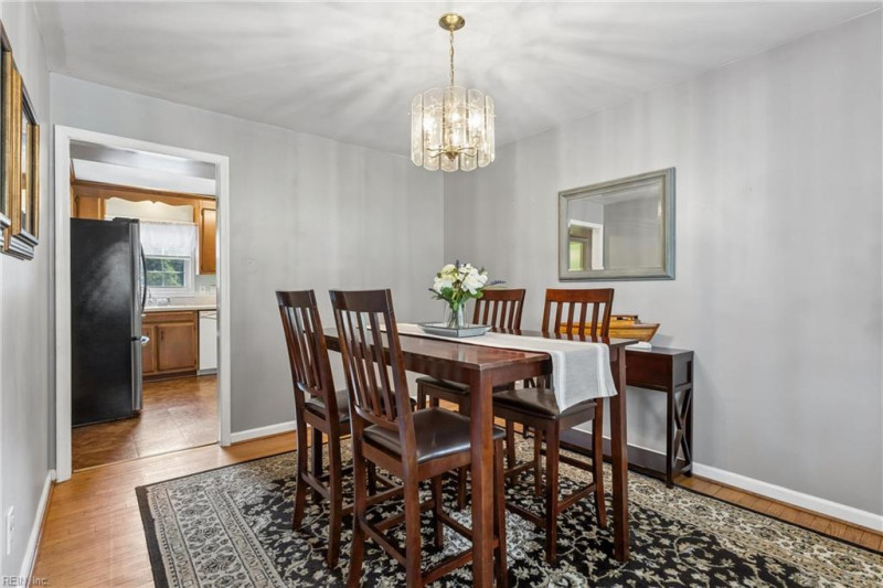 Photo 7 of 36 residential for sale in Poquoson virginia