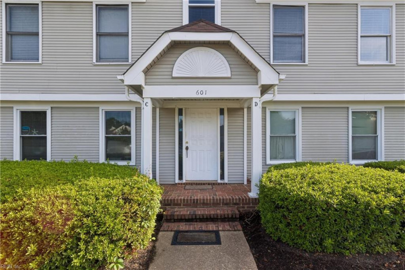 Photo 2 of 24 residential for sale in York County virginia