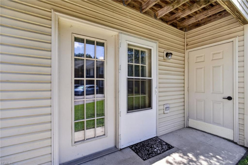 Photo 22 of 24 residential for sale in Chesapeake virginia