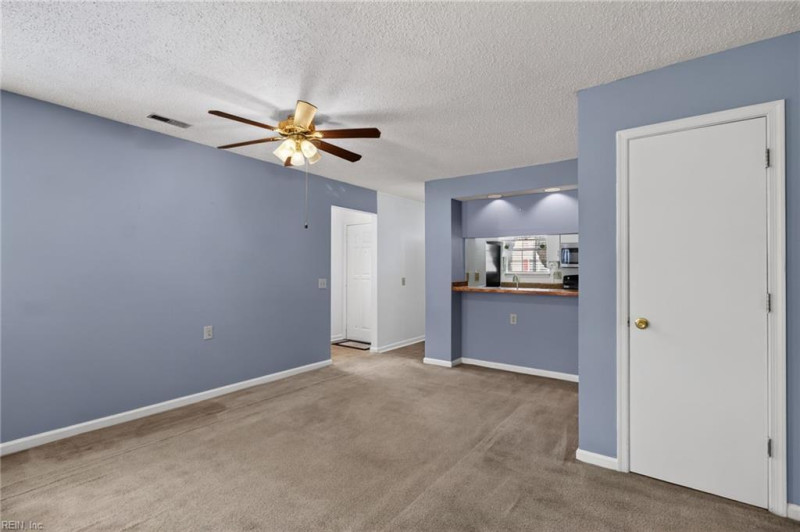 Photo 7 of 24 residential for sale in Chesapeake virginia