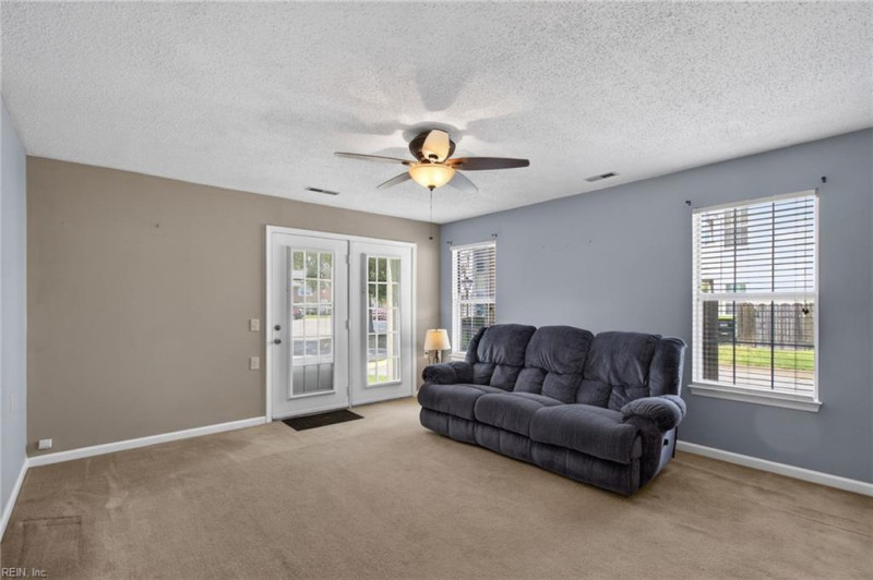 Photo 8 of 24 residential for sale in Chesapeake virginia