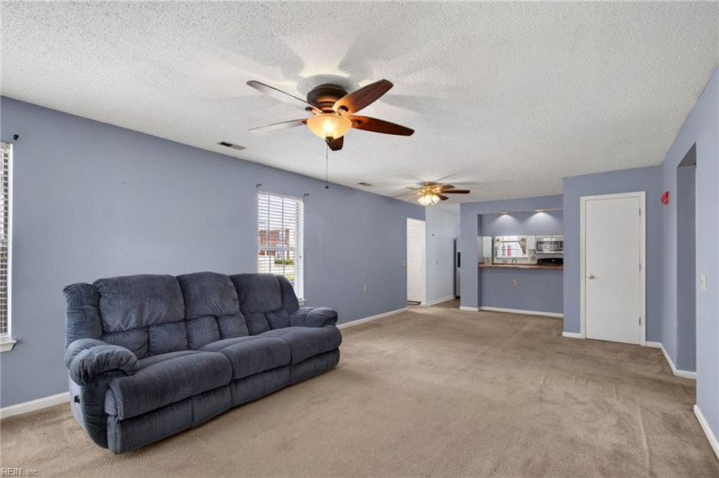 Photo 9 of 24 residential for sale in Chesapeake virginia
