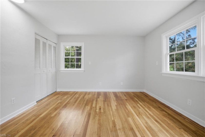 Photo 19 of 34 residential for sale in Virginia Beach virginia