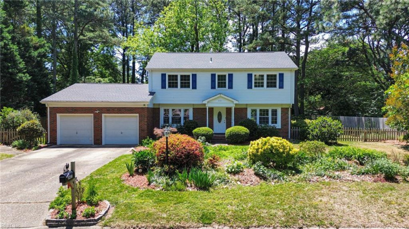Photo 2 of 34 residential for sale in Virginia Beach virginia