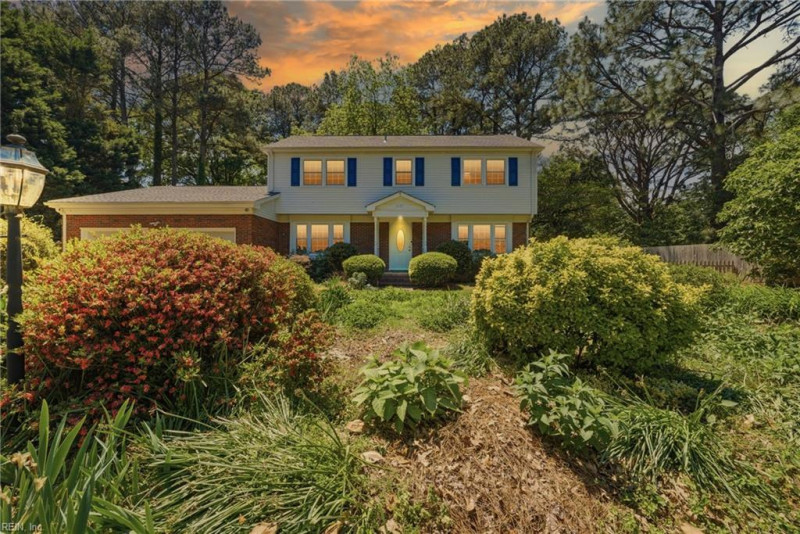 Photo 5 of 34 residential for sale in Virginia Beach virginia