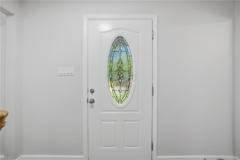 Photo 7 of 34 residential for sale in Virginia Beach virginia