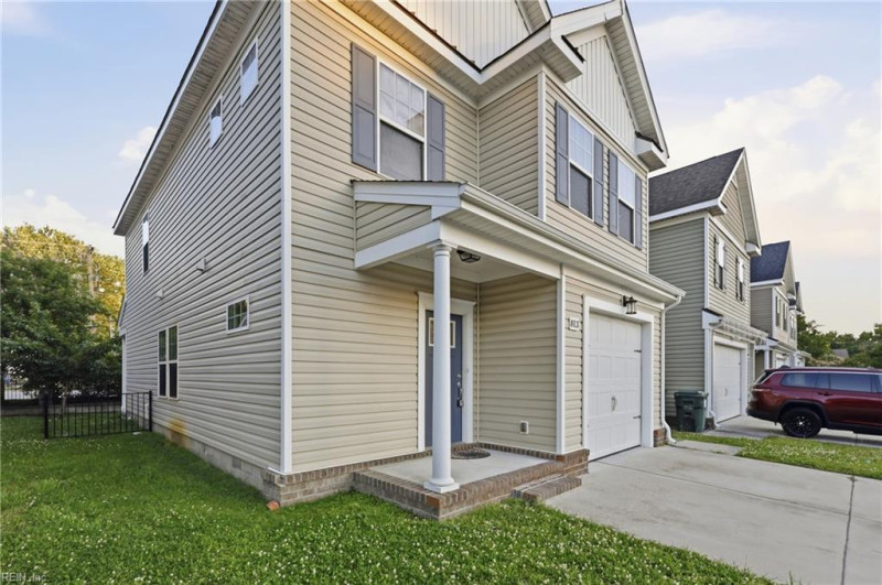 Photo 3 of 34 residential for sale in Chesapeake virginia Photo 3 of 34 residential for sale in Chesapeake virginia