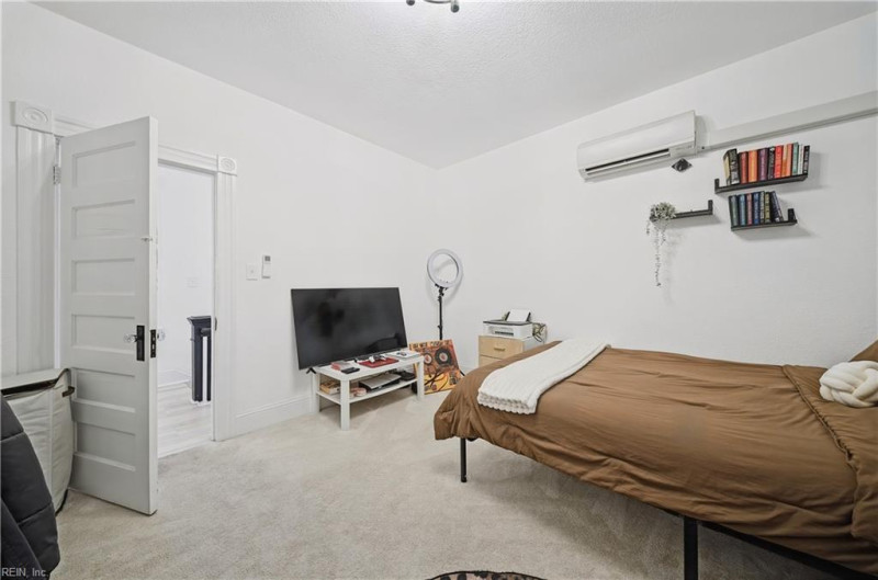 Photo 19 of 33 residential for sale in Norfolk virginia
