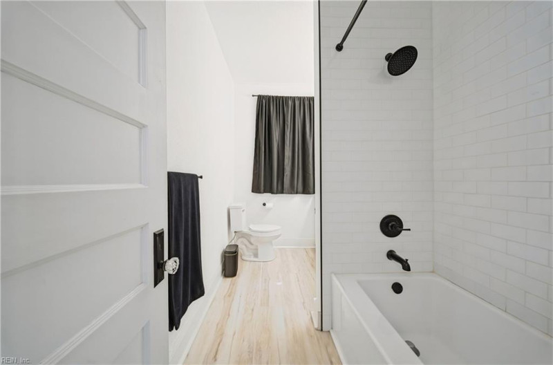 Photo 24 of 33 residential for sale in Norfolk virginia