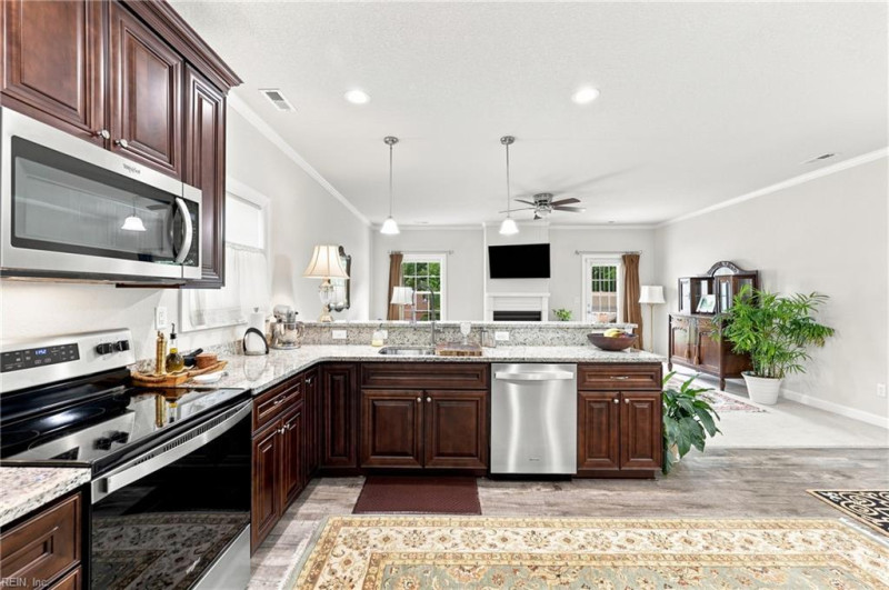 Photo 13 of 39 residential for sale in Suffolk virginia