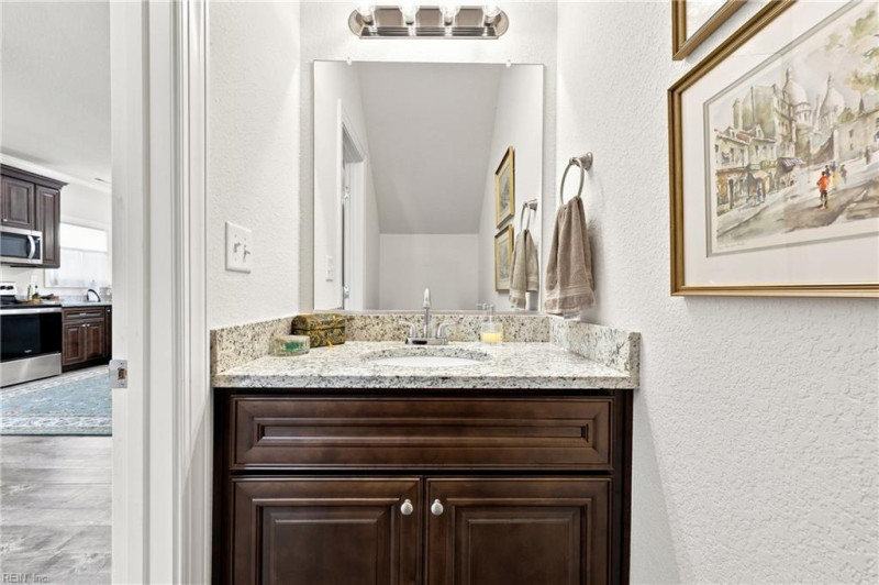 Photo 7 of 39 residential for sale in Suffolk virginia