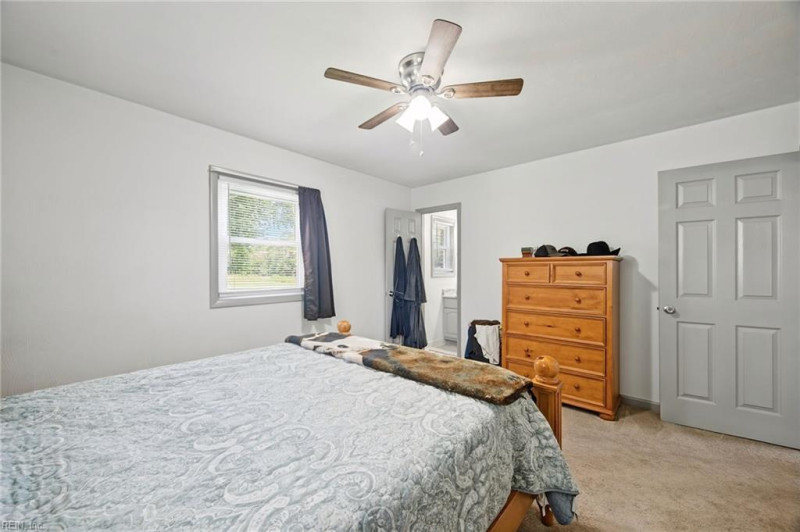Photo 12 of 45 residential for sale in Williamsburg virginia
