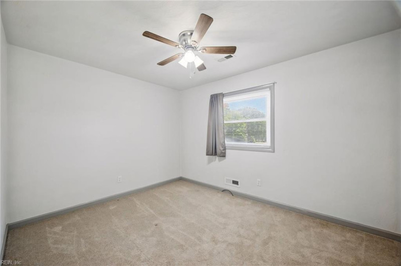 Photo 13 of 45 residential for sale in Williamsburg virginia