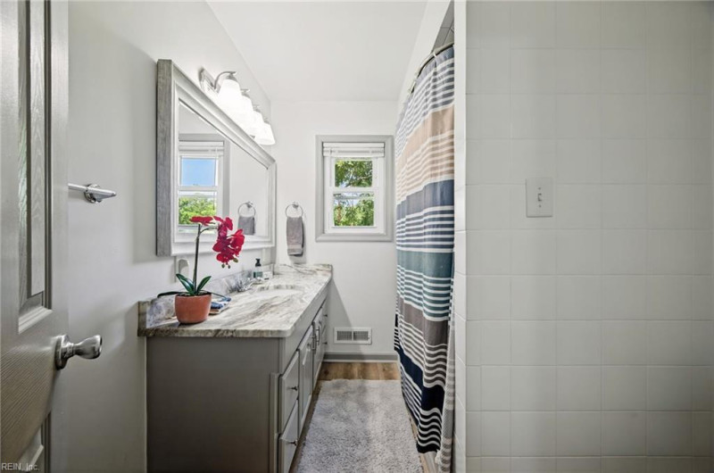 Photo 17 of 45 residential for sale in Williamsburg virginia