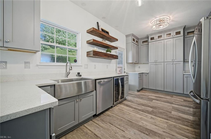Photo 14 of 50 residential for sale in Virginia Beach virginia