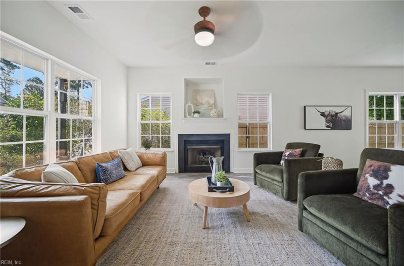 Photo 9 of 50 residential for sale in Virginia Beach virginia