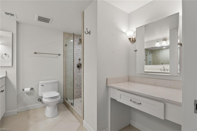 Photo 15 of 45 residential for sale in Virginia Beach virginia